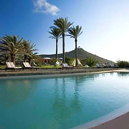 Hotel Zubebi Pantelleria